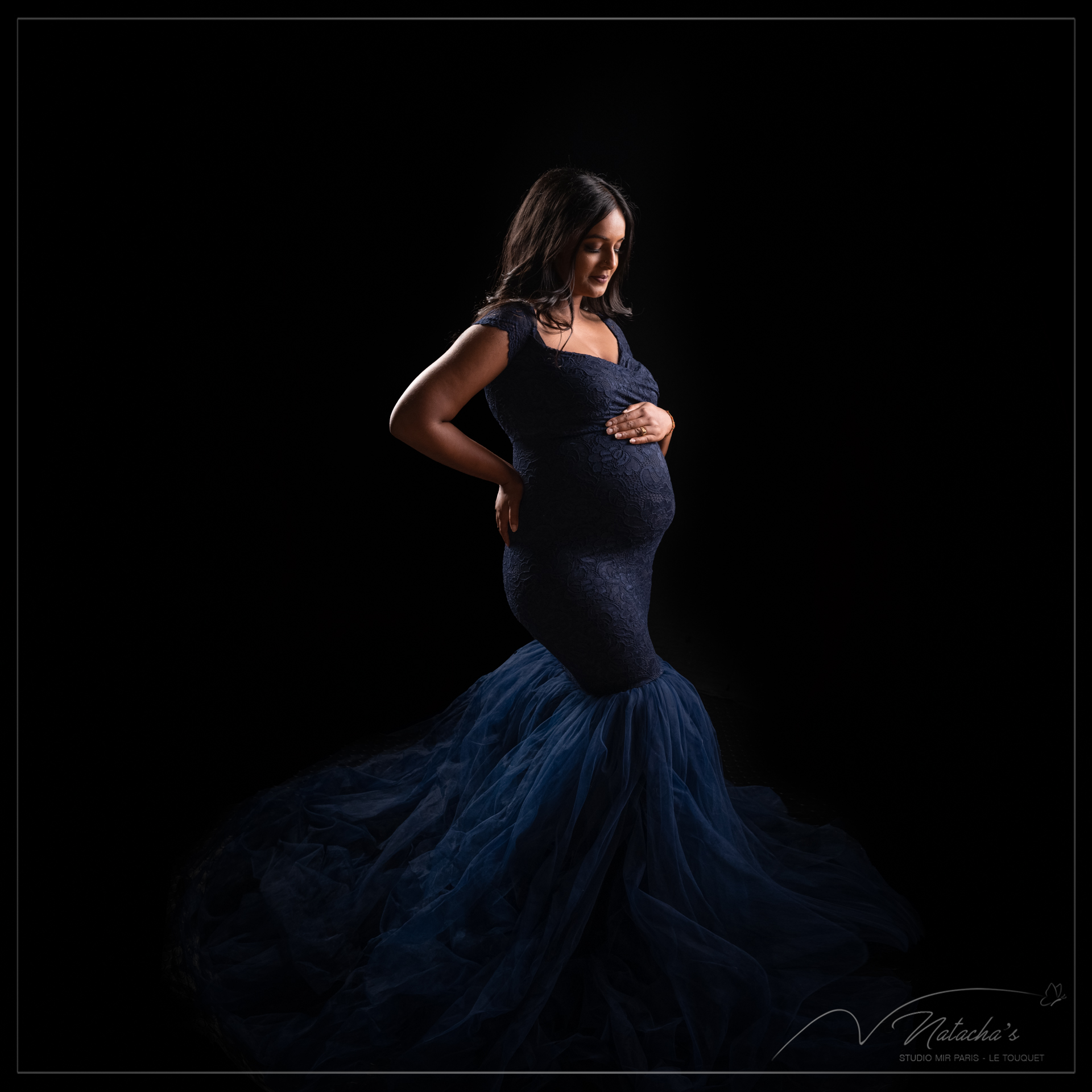 Robe grossesse disponible en studio photo dans les Hauts de France