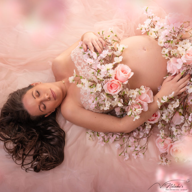 Photographe grossesse en studio au Touquet