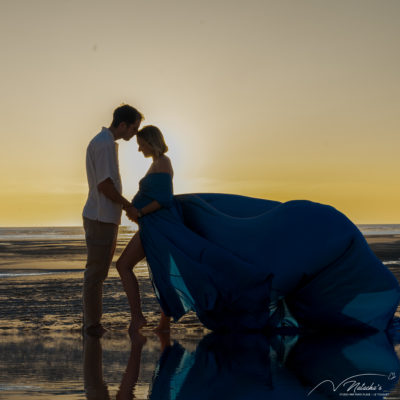 Flying dress grossesse sur la plage du Touquet