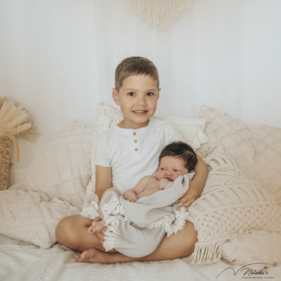 Photographe naissance en fratrie au Touquet