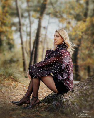 Shooting femme en extérieur dans la forêt du Touquet